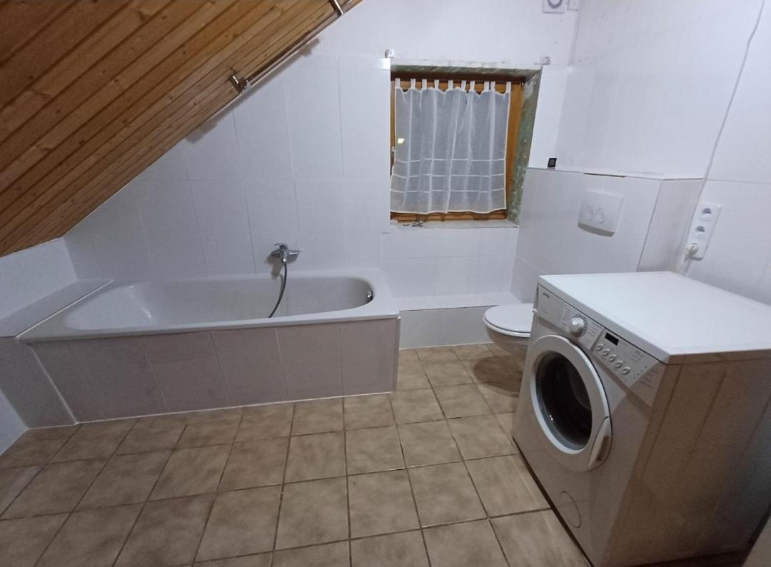 Hopfach Dachwohnung Wolpertshausen Екстер'єр фото